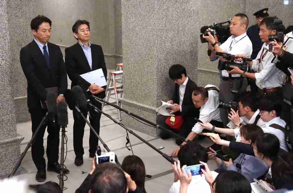増山、岸口県議への問責決議案を可決　1959年以降で初　兵庫県議会、情報漏えい問題で|社会|神戸新聞NEXT