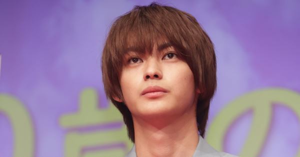 神尾楓珠　心身不調で無期限休養へ…昨年末から主演映画やドラマを続々降板の異変 | 女性自身