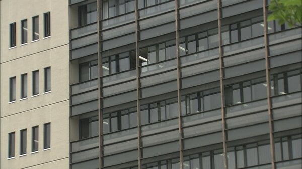 東京で無差別殺傷を計画か「物価高による生活苦から死にたいと」53歳男を逮捕　高速バスを予約してナイフをリュックに　「射殺されるか死刑になって死ねると」富山県滑川市｜FNNプライムオンライン