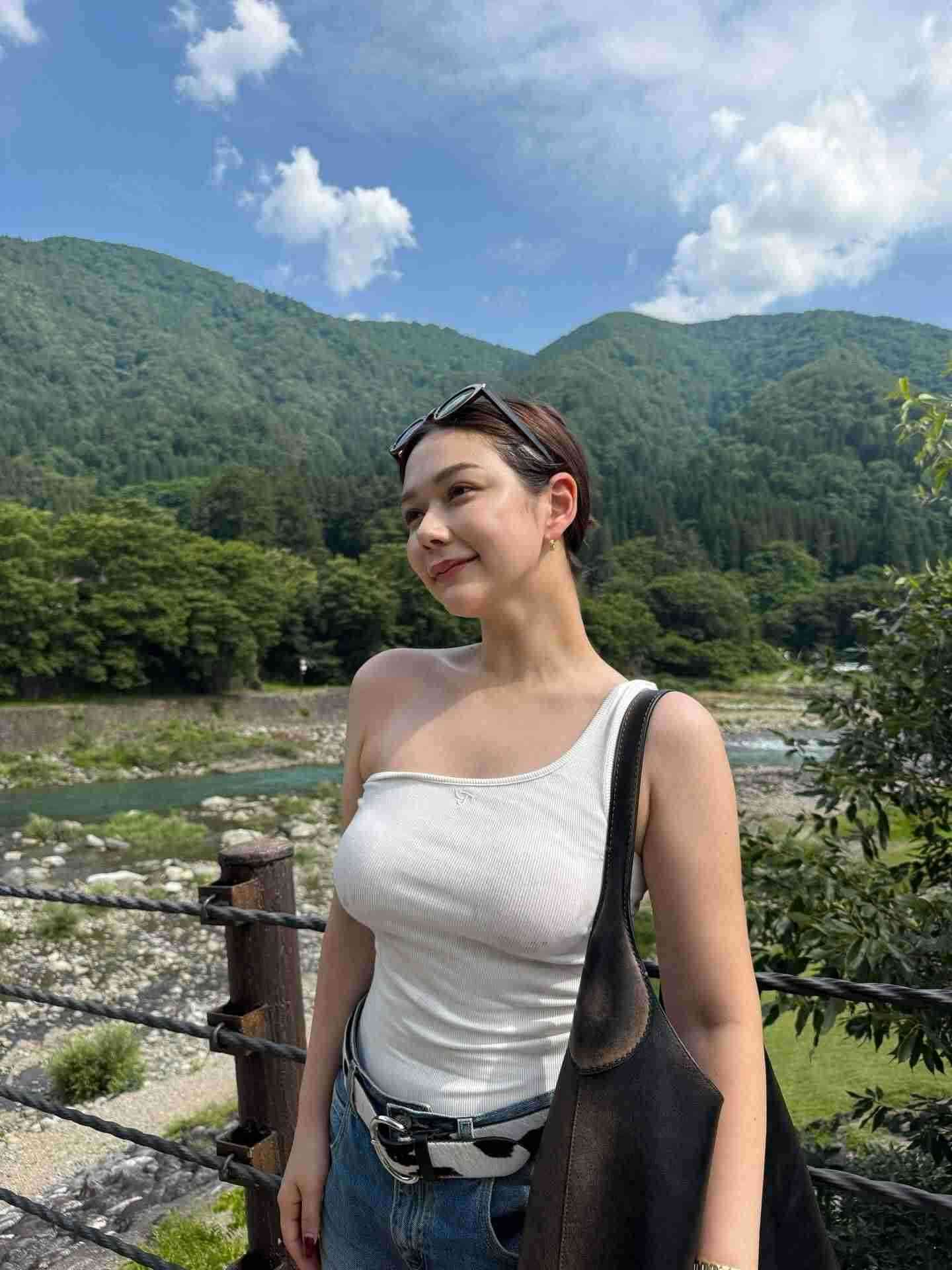 「なんか出てる?」〝白ぴたトップス〟村重杏奈にSNS騒然！「なんか滲み出てる気が…」「これで街中は歩けません」
