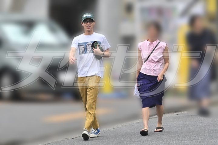 《3年で35本以上の作品に出演》最旬俳優・戸塚純貴、”すでに同棲状態”恋人と居酒屋デート、変装なしで自然体の2ショット