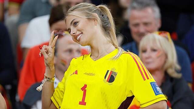 【W杯】スペイン代表と交際の美女インフルエンサーの人気が急上昇　語っていた“年収70億円男”との出会い