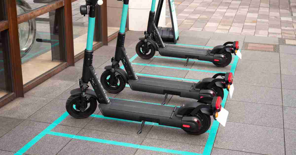 「元警視総監が経営陣って露骨すぎない？」トラブル続出の電動キックボード、大手Luupの「ロビー活動」にネットがざわつく理由（週刊現代） - 3ページ目 | マネー現代 | 講談社