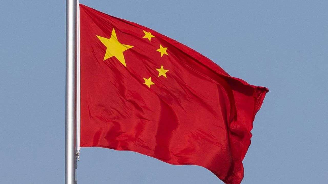 中国、半導体向けヘリウム輸出を一時禁止　中東の衝突再開で