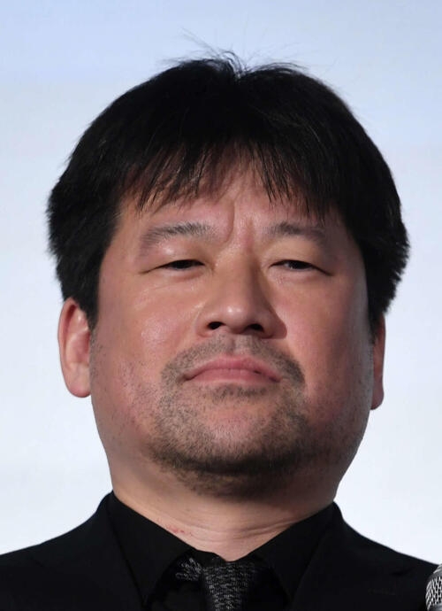 佐藤二朗、“妻へのプロポーズの言葉”を明かす「その時の顔が銀河系で一番可愛かった」 - 芸能 : 日刊スポーツ