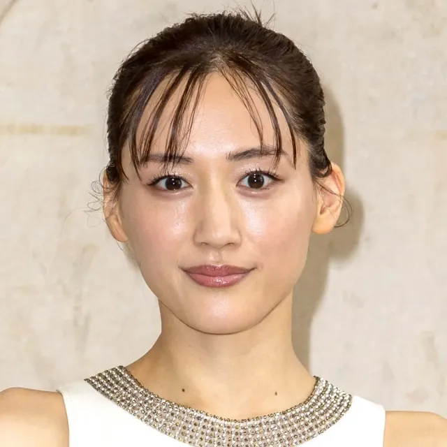 美しい「40代」の女優人気ランキング【2025年最新版】