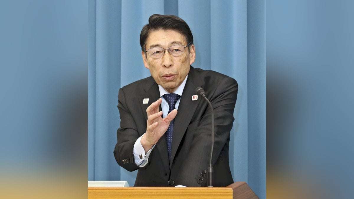 福岡県:「議員を先生と呼ばない」「入室時に起立しない」…知事が慣習見直し求め「県職員の矜持が問われている」 : 読売新聞