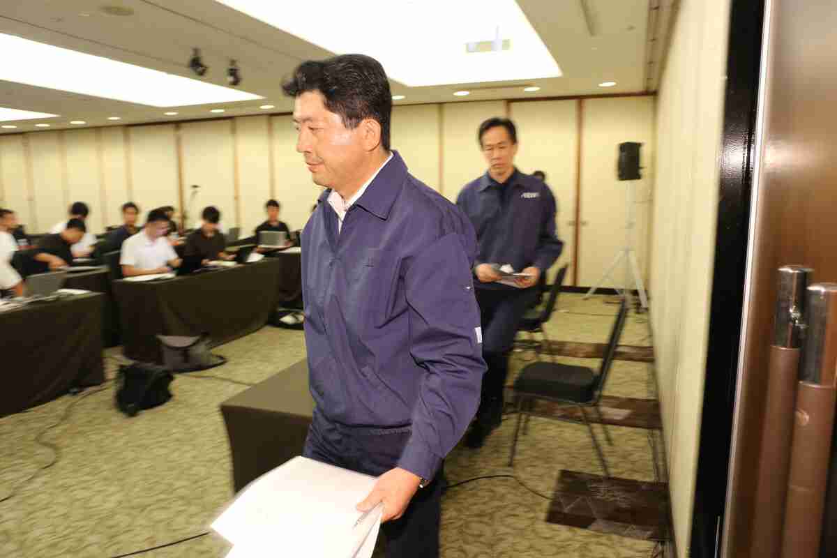 声詰まらせ「爆発、想定しきれず」　一時避難完了も、悔しさにじませ　イオン社長・熊本震度7（時事通信） - Yahoo!ニュース