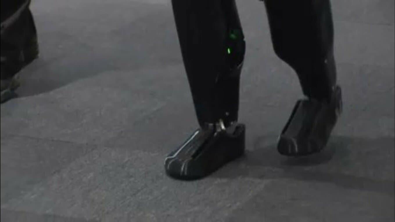 三菱自動車と東大発スタートアップ協業 国産人型ロボットの量産化へ