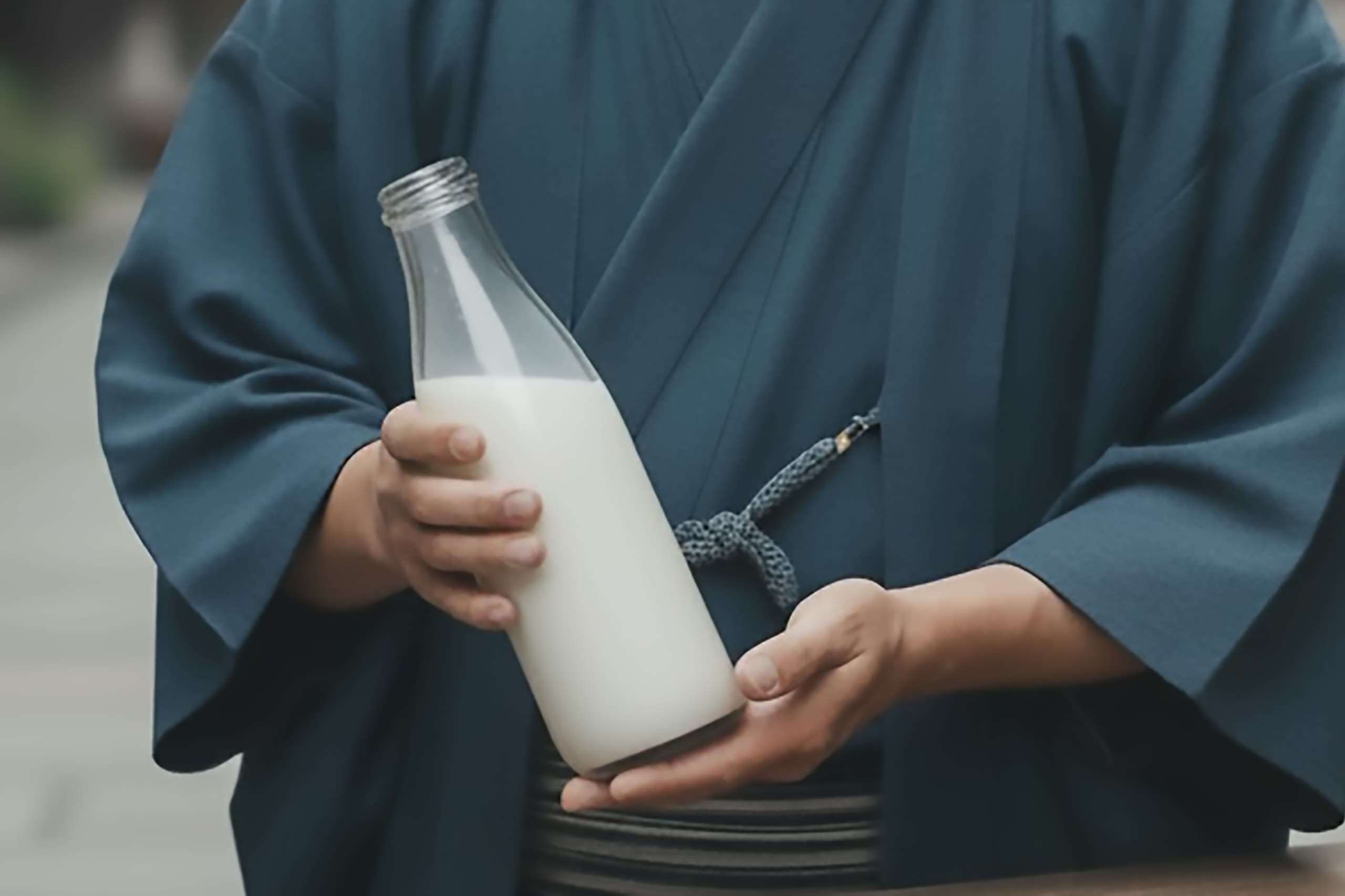 『ばけばけ』ヘブンに売った“牛乳の値段”に注目集まる　「20銭って今の…」「ボロ儲け」 – Sirabee