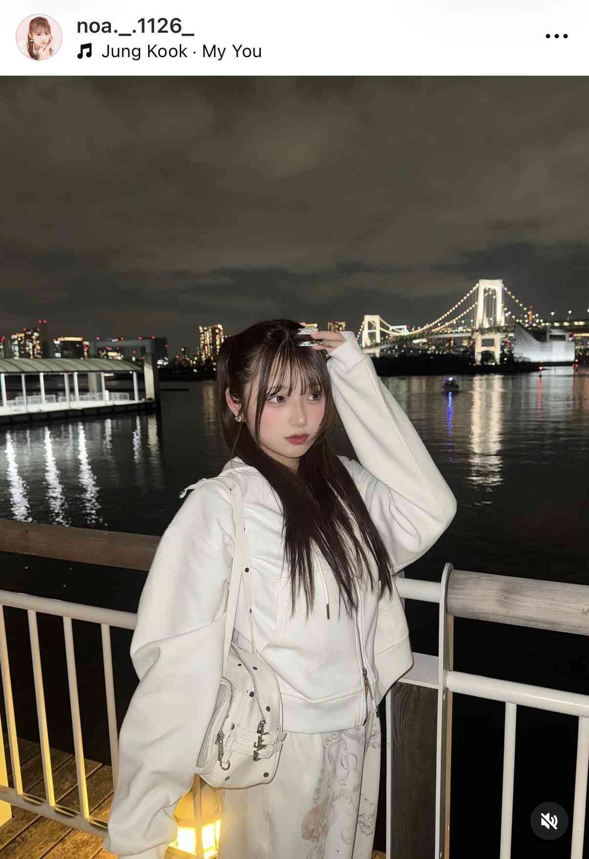 そっくり...？辻希美＆長女・希空、親子密着2ショット　「おそろい風コーデで買い物とランチ」＆誕生日を祝福: J-CAST ニュース