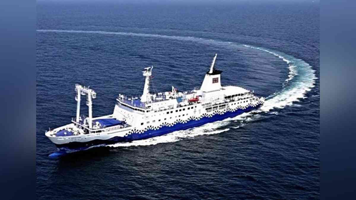 東京―伊豆諸島間の定期航路担う「東海汽船」、飲酒し当直勤務など法令違反疑い…近く事業停止などの手続きへ : 読売新聞