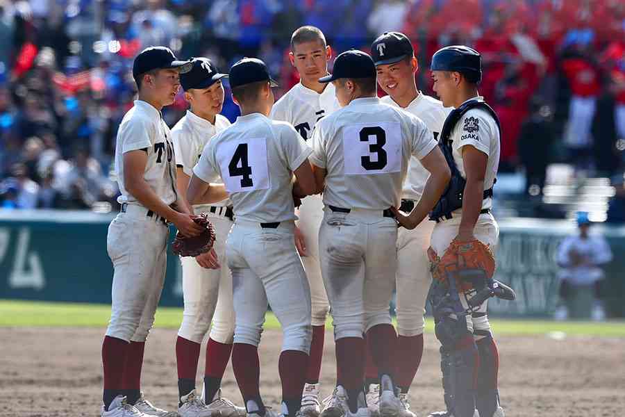 大阪桐蔭が「飛び出し」でスクイズ失敗　同点ならず→4回戦敗戦…ナインは困惑 | Full-Count