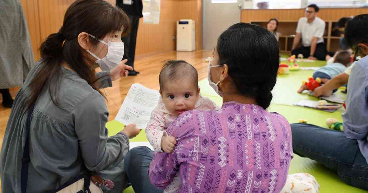 急増する在留外国人ママを支援　官民タッグで「孤立を防げ」 | 毎日新聞