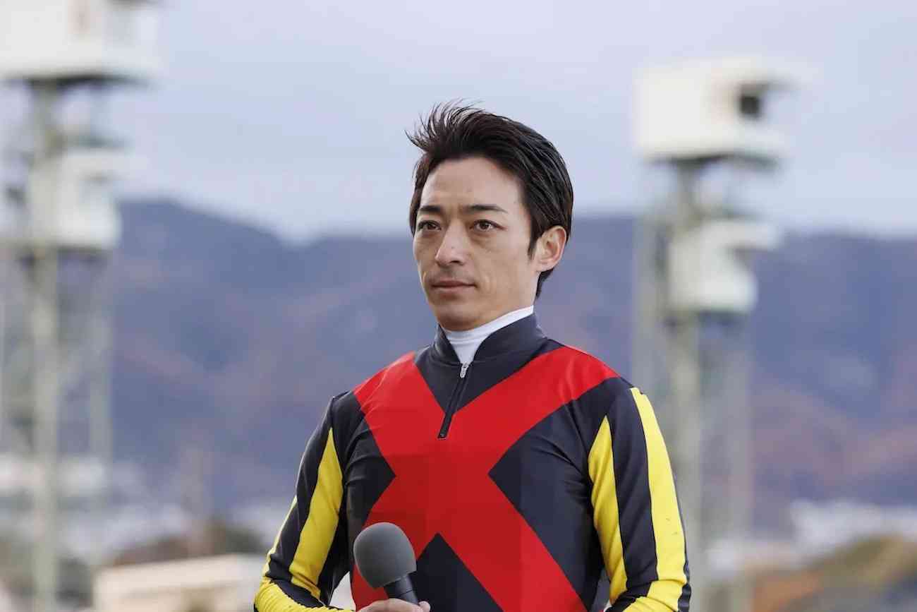         「明らかに熱中症でした」川田将雅騎手の発言が波紋…競馬“真夏開催”に浮上した深刻なリスク。ファンからは「馬死ぬぞ」の声も  |  日刊SPA!    