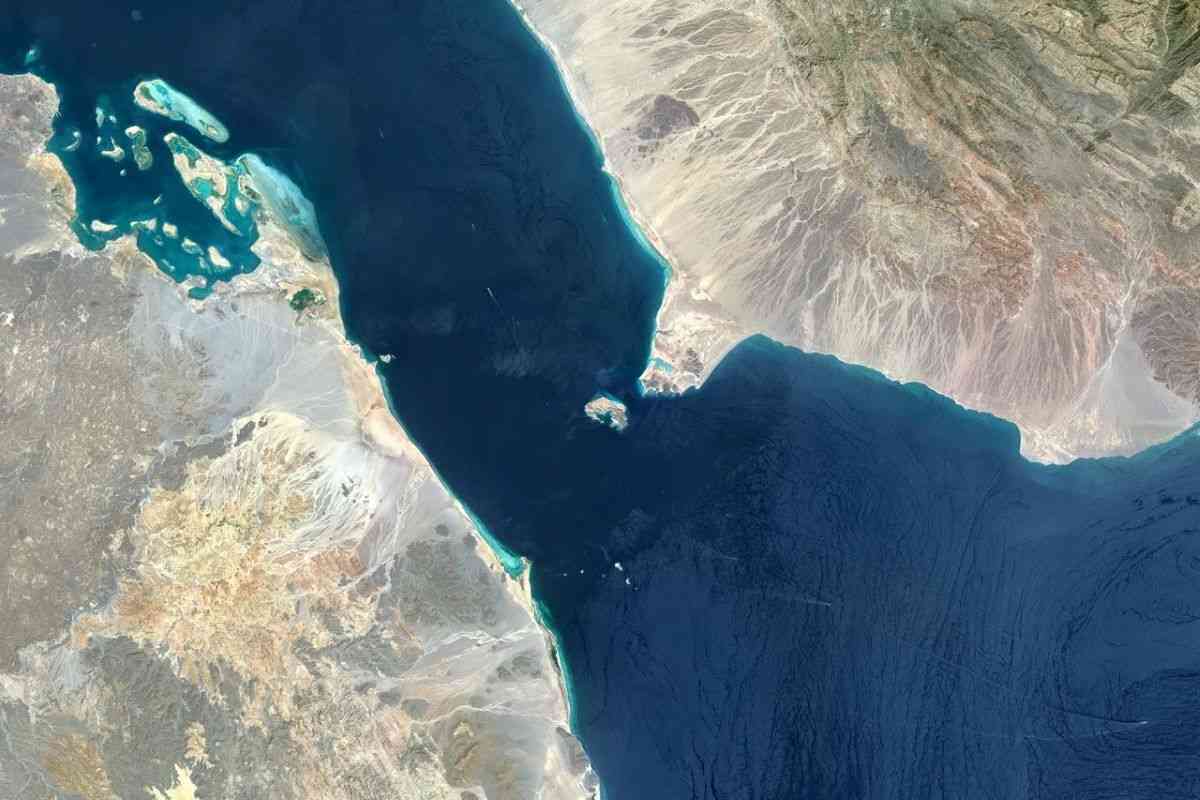 フーシがバブルマンデブ海峡封鎖を脅迫、エネルギー輸送に「二重の危機」の恐れ　分析会社（CNN.co.jp） - Yahoo!ニュース