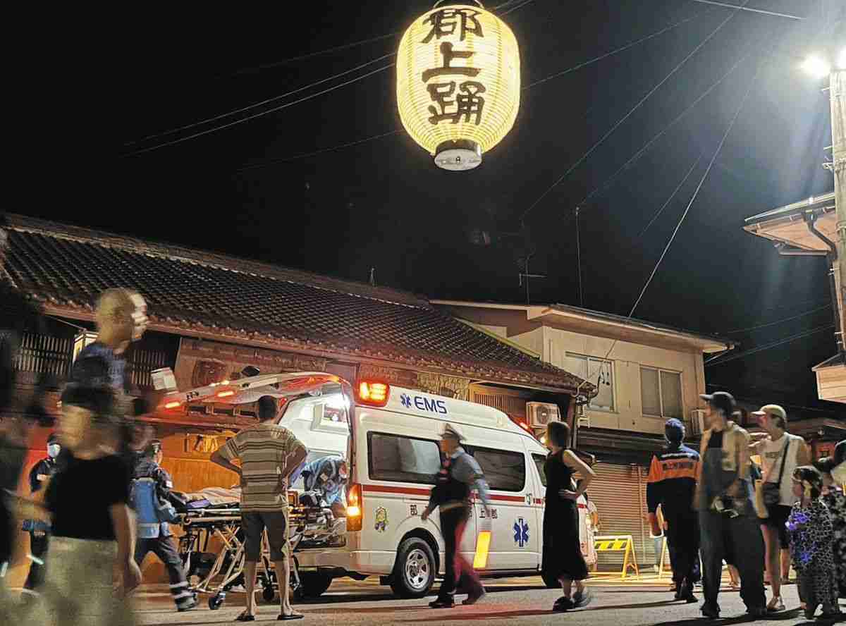 猛暑の影響ここにも…郡上おどりで熱中症相次ぐ　夜でも気温26度、人が密集で風通らず：中日新聞Web