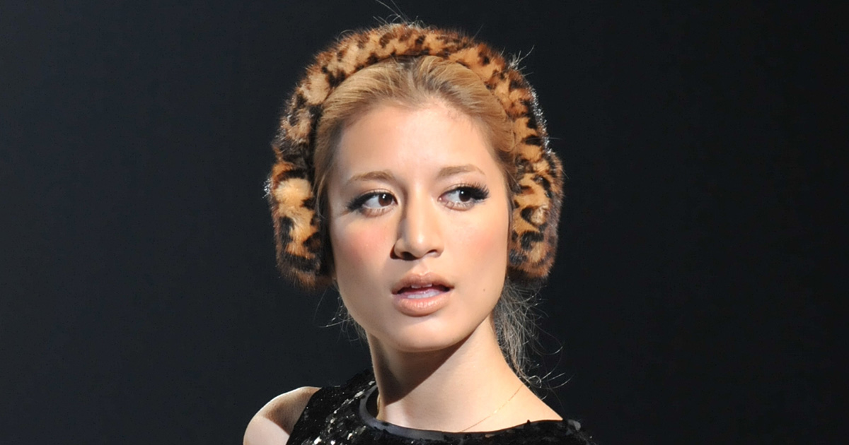 《親族の知人が証言》マリエ　LINEブロックされ、孫にも会えず…家族との“絶縁告白”に両親と姉は「なぜいまさら」と困惑 | 女性自身