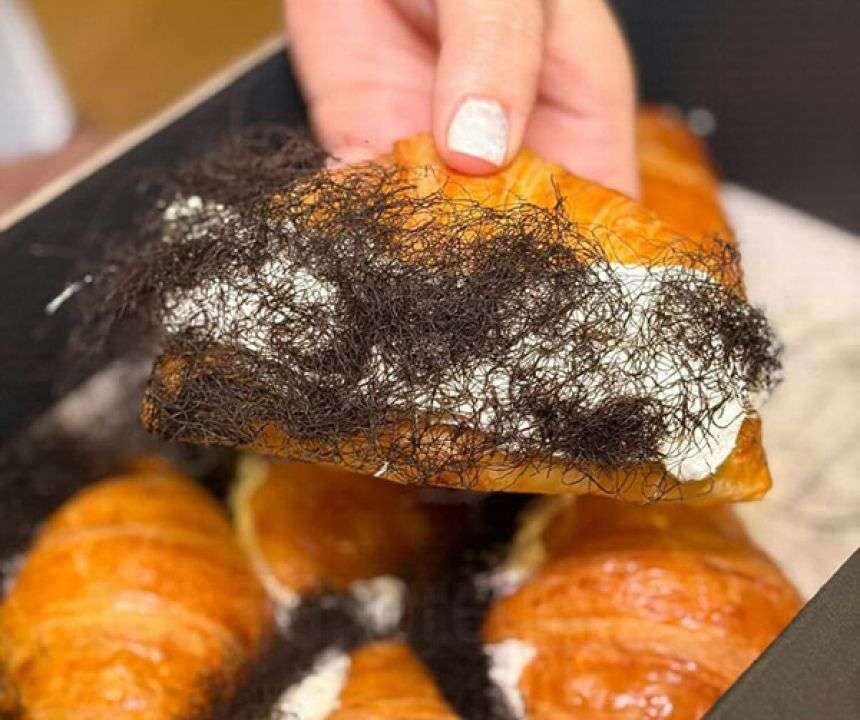 【閲覧注意？】なぜ生やした？毛深いクロワッサンがタイで爆誕し、世界が動揺