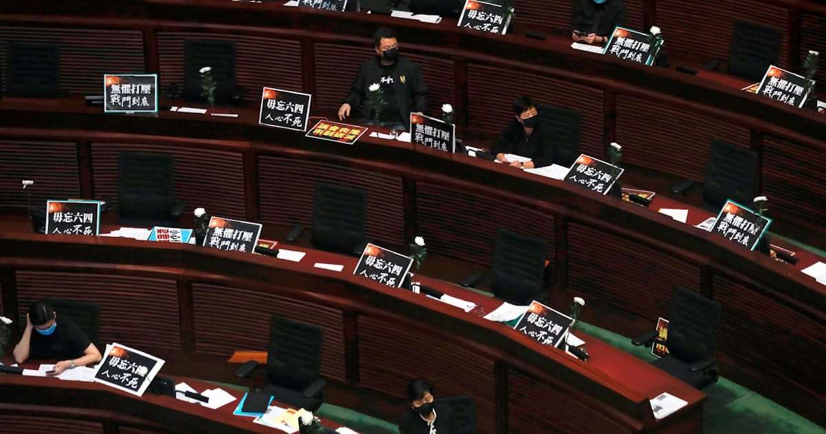 香港立法会、国歌条例が成立　侮辱行為を禁止 - 日本経済新聞