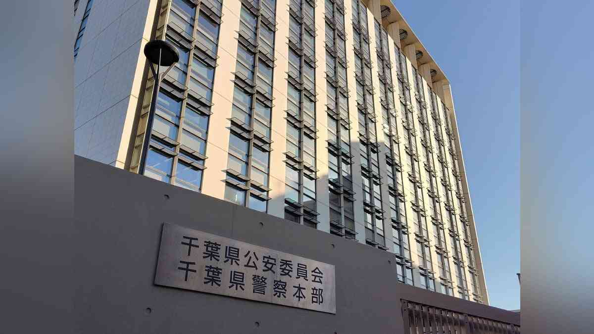 男子小学生の陰部さわり、学校貸与のタブレットで動画撮影「小便の補助がしたかった」…容疑で小学校教諭の男逮捕 : 読売新聞