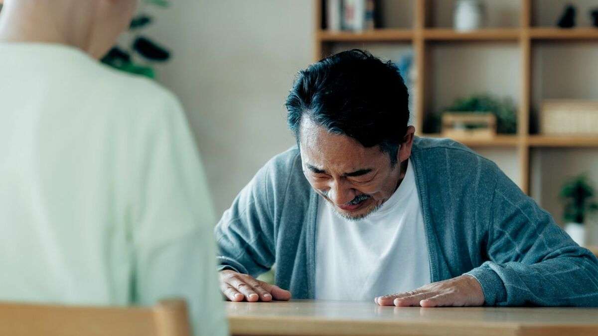 夫「すまん、働いてくれ…」→「今さら無理よ！」と断固拒否の専業主婦歴40年・61歳妻に懇願。退職金3,000万円を受け取った大企業元本部長の69歳夫が、妻に頭を下げた理由