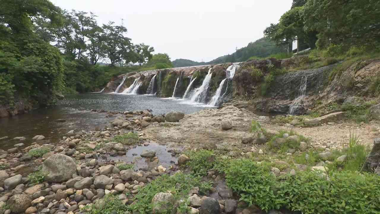 不明の10歳 滝で発見も死亡確認 - Yahoo!ニュース