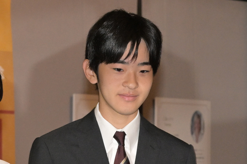 悠仁さま、10代最後の夏の“私的旅行”が決まらない　いくつかの自治体に打診したところ断られたケースも　8月の広島訪問は、愛子さまの三重訪問と“報道でバッティング”の懸念 (1/2)| 女性セブンプラス