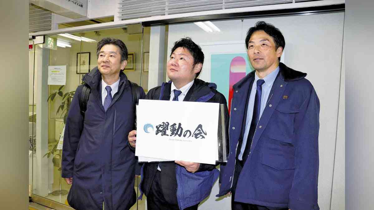 兵庫維新の会から処分の３議員が新会派、斎藤元彦知事「県政の両輪に」…２年後には最大会派目指す : 読売新聞