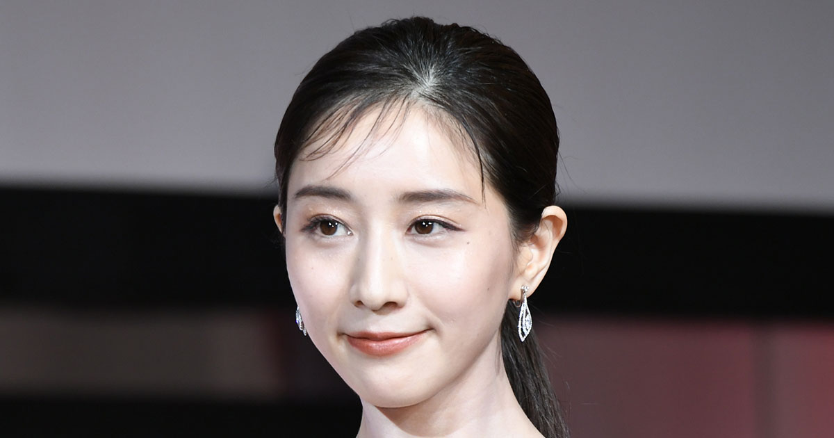 田中みな実　“晩婚＆高齢妊娠”にネット上で議論が白熱…識者が語る女性たちが背中を押されるワケ | 女性自身