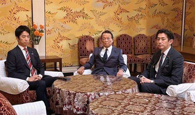 麻生太郎氏が直接交渉、押し切った皇室典範改正案　自民重鎮「立法府の総意とは言えないよな」（西日本新聞me） - Yahoo!ニュース