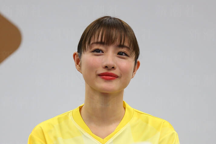 「石原さとみ」エリート夫が「創価学会に入ったんだよね」　義父は受け入れ姿勢（全文） | デイリー新潮