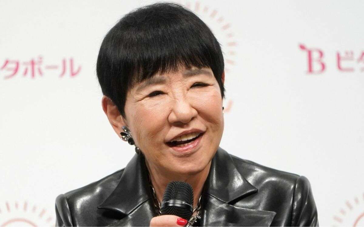 「子供が産めなくなったら、やっぱり男だったって言われる！」結婚直後に子宮を全摘出…絶望した和田アキ子を救った「夫からのメッセージ」 | 文春オンライン