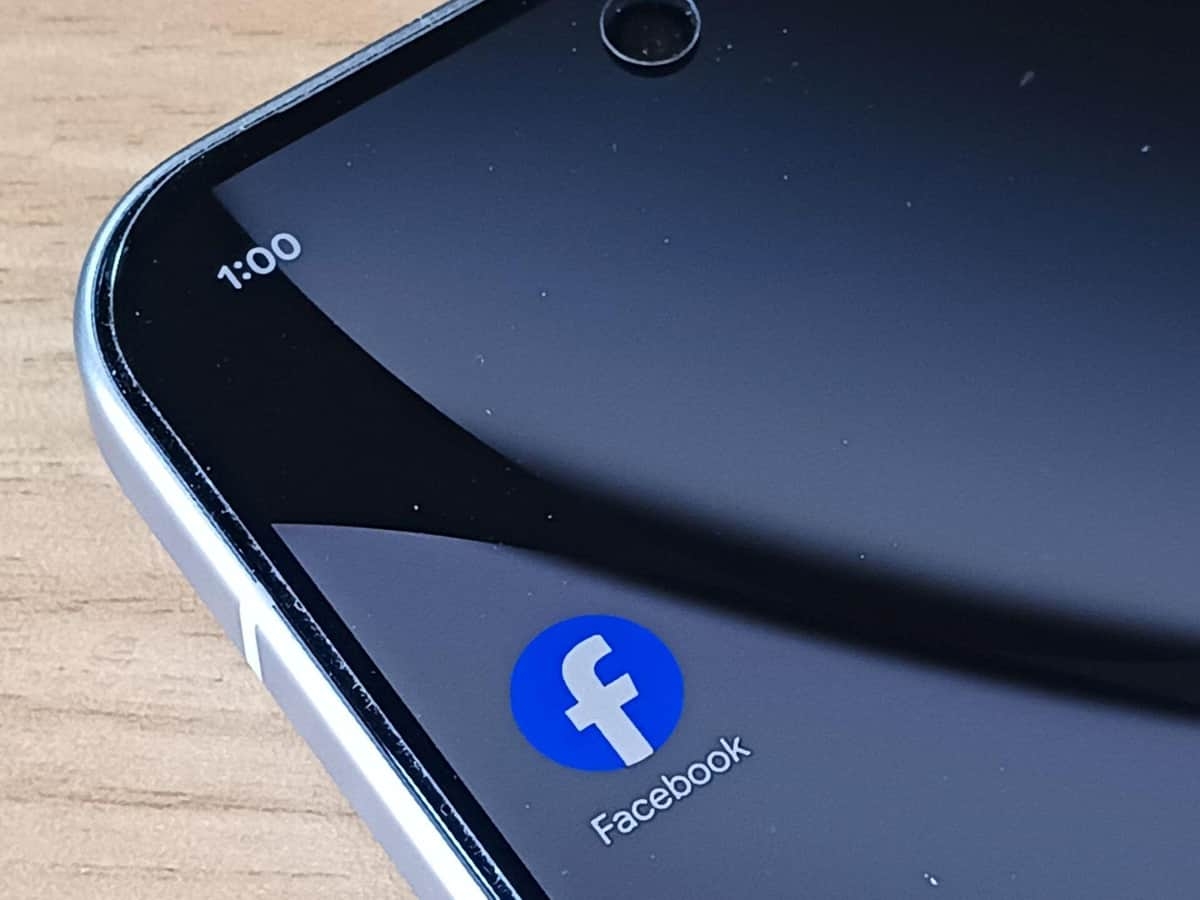Facebook「過疎化」もうオワコンか　若者は寄りつかず主要ユーザーの中高年も投稿減、怪しい広告への指摘も: J-CAST ニュース
