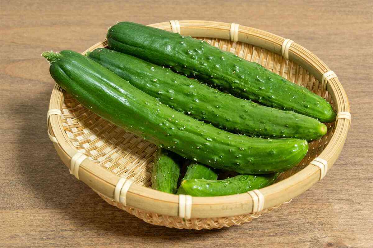 味噌汁にキュウリ？　冷やし中華にマヨネーズ？？　地元民以外は目を丸くする「地元で定番の食べ方」の奥深い世界（全文） | デイリー新潮