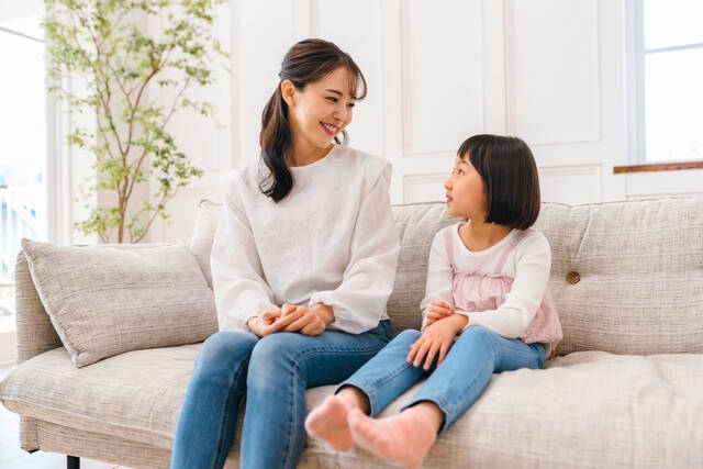 「実は危険な“褒める育児”…」脳の専門医が明かす、親の「すごいね！」が子どもを追い詰める意外な理由（with online） - Yahoo!ニュース