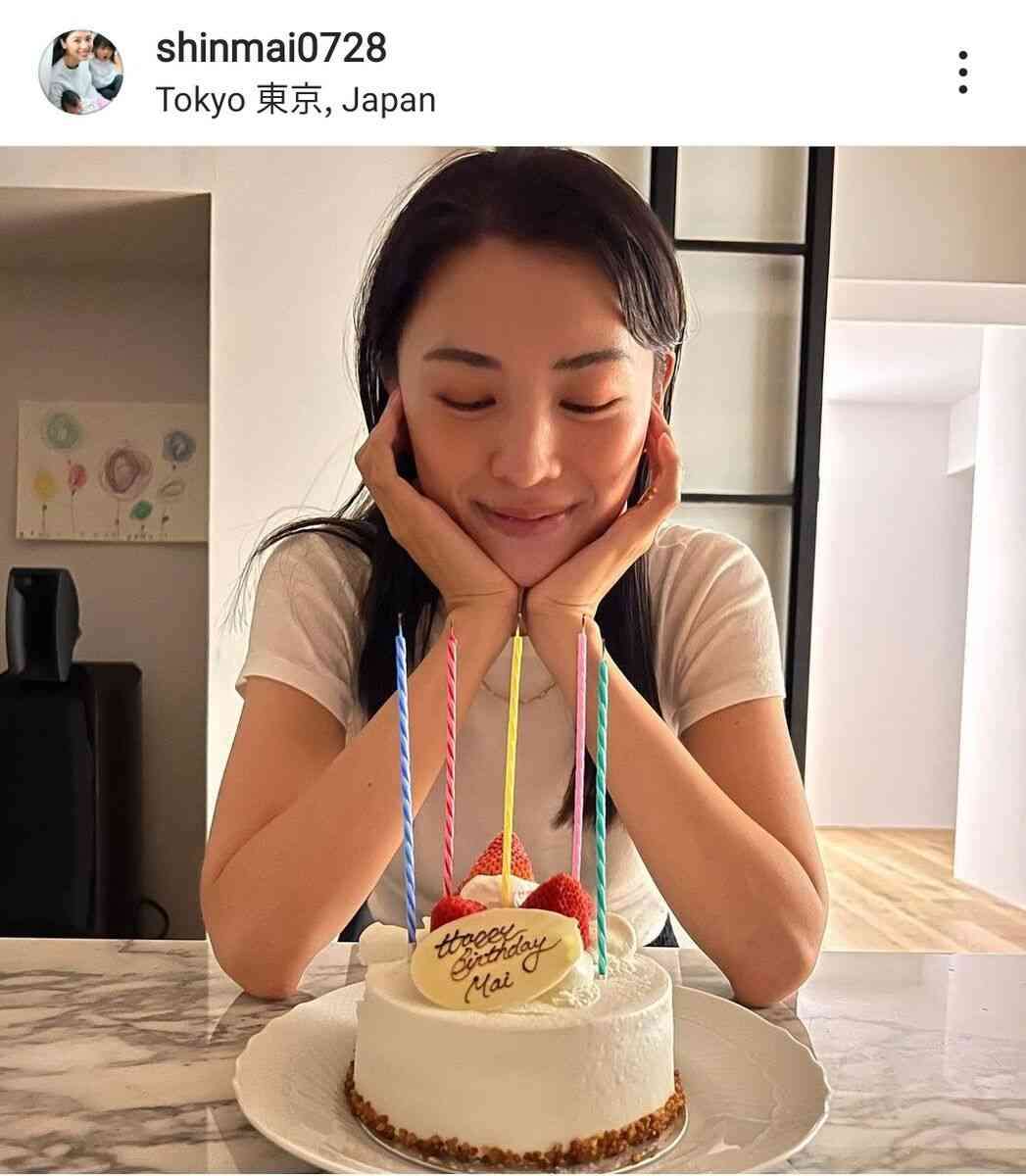 「全部持ってる女性」と話題！東大卒、一流企業→社長で2児の母…「VERY」モデル申真衣、38歳誕生日