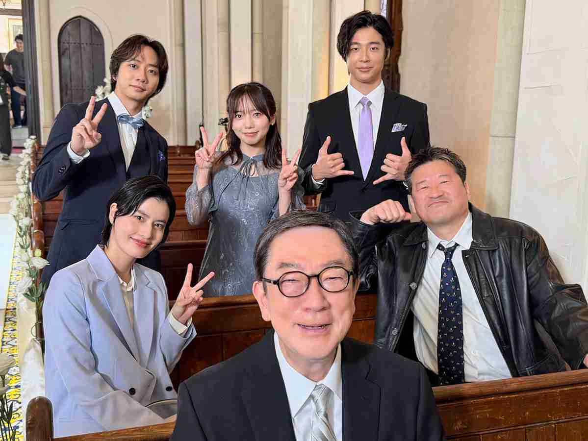橋本愛、佐藤二朗からの「ハラスメントで号泣」報道に「心当たりあり過ぎ」指摘する声…共演ドラマのSNSで見せていた “異様な距離感” とは