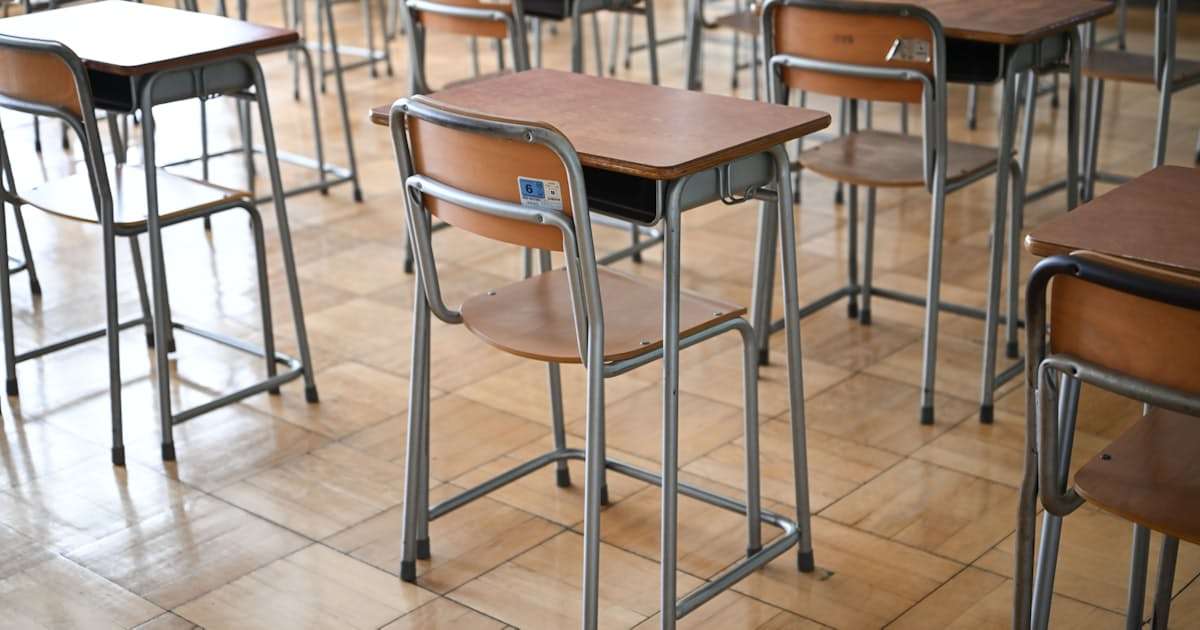 子どもの不登校、働く親の33%「誰にも相談できず」　民間調査 - 日本経済新聞