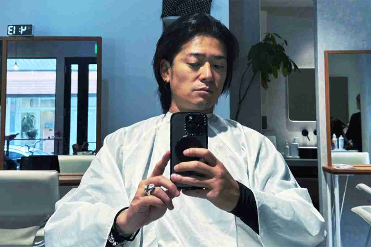 《両腕にびっしりタトゥー》消えたイケメン俳優が佐藤二朗へ“エール” 離婚×2→芸能界批判→逮捕→格闘家転身…紆余曲折の末の“新境地”