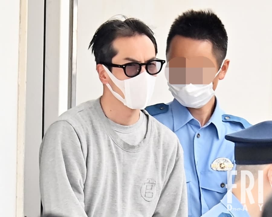 〈GPSを装着して徹底的監視を〉 出所から数ヵ月後に若い女性を襲った男の不敵な睨み（FRIDAY） - Yahoo!ニュース