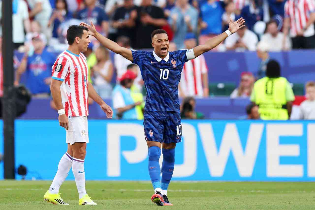 【W杯】エムバペがW杯通算19得点！ パラグアイの徹底抗戦に苦しんだフランス、後半のPKで競り勝ってベスト8進出 | ガールズちゃんねる - Girls Channel -