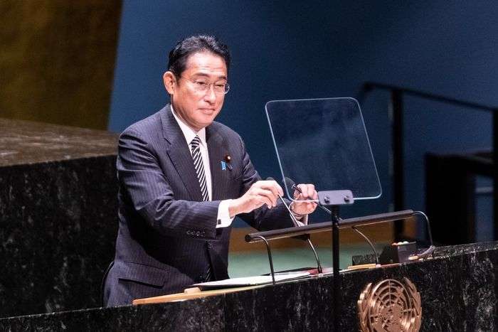 岸田首相「留学生30万人」をさらに増やす方針に「たまには日本国民助けろや」の声。NHKが誤報を犯すほど浸透する「優遇される留学生」への不満 | マネーボイス