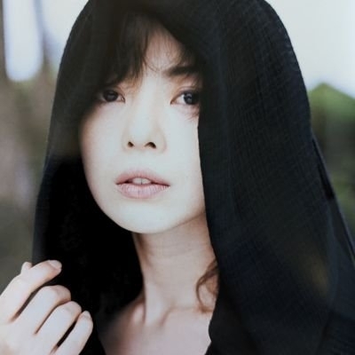 元女優・若林志穂さん、芸能活動時代の性的暴行被害を告白　複雑性PTSDの一因と説明