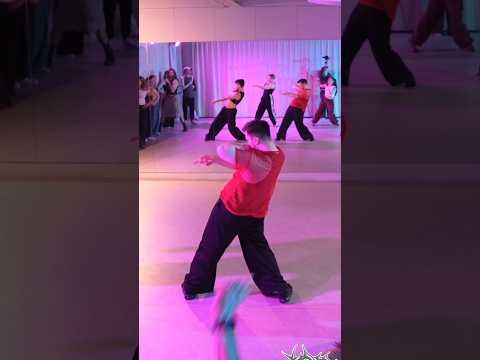 Runway by @LadyGaga & @IamdoechiiTV | Choreo by @joshuabasepilmore #dance #ladygaga