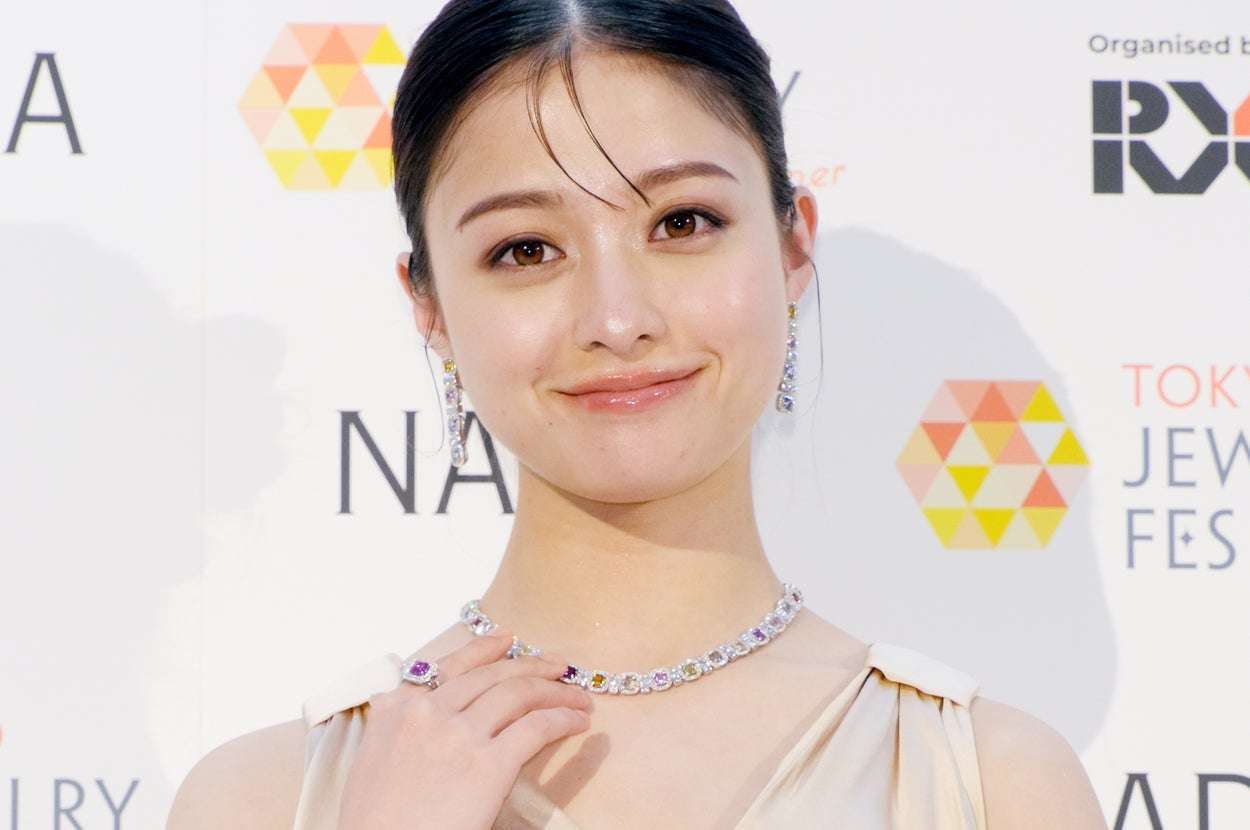 「ビックリ」橋本環奈、“推し活”の様子を公開→「ガチ勢だね！」「ぬい活も...」「概念コーデ」ファン驚き
