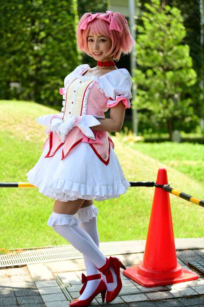 お人形さんみたいに見える有名人の画像PART4