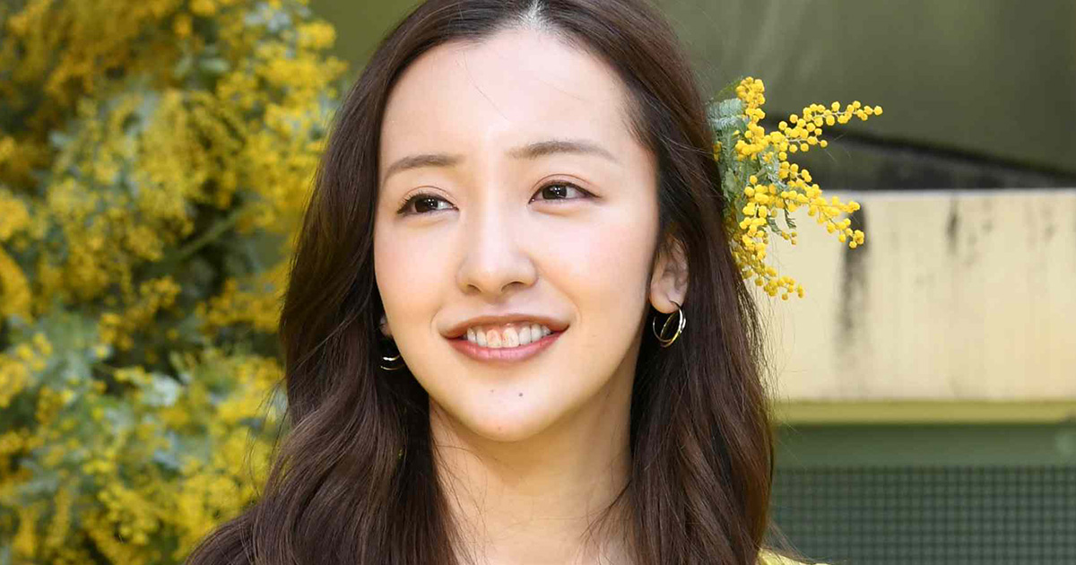 《家賃は200万超》卒業後は実業家に転身の元AKB神7　 目標年商50億円を宣言の裏で…展示会では“手売り”の奔走 | 女性自身