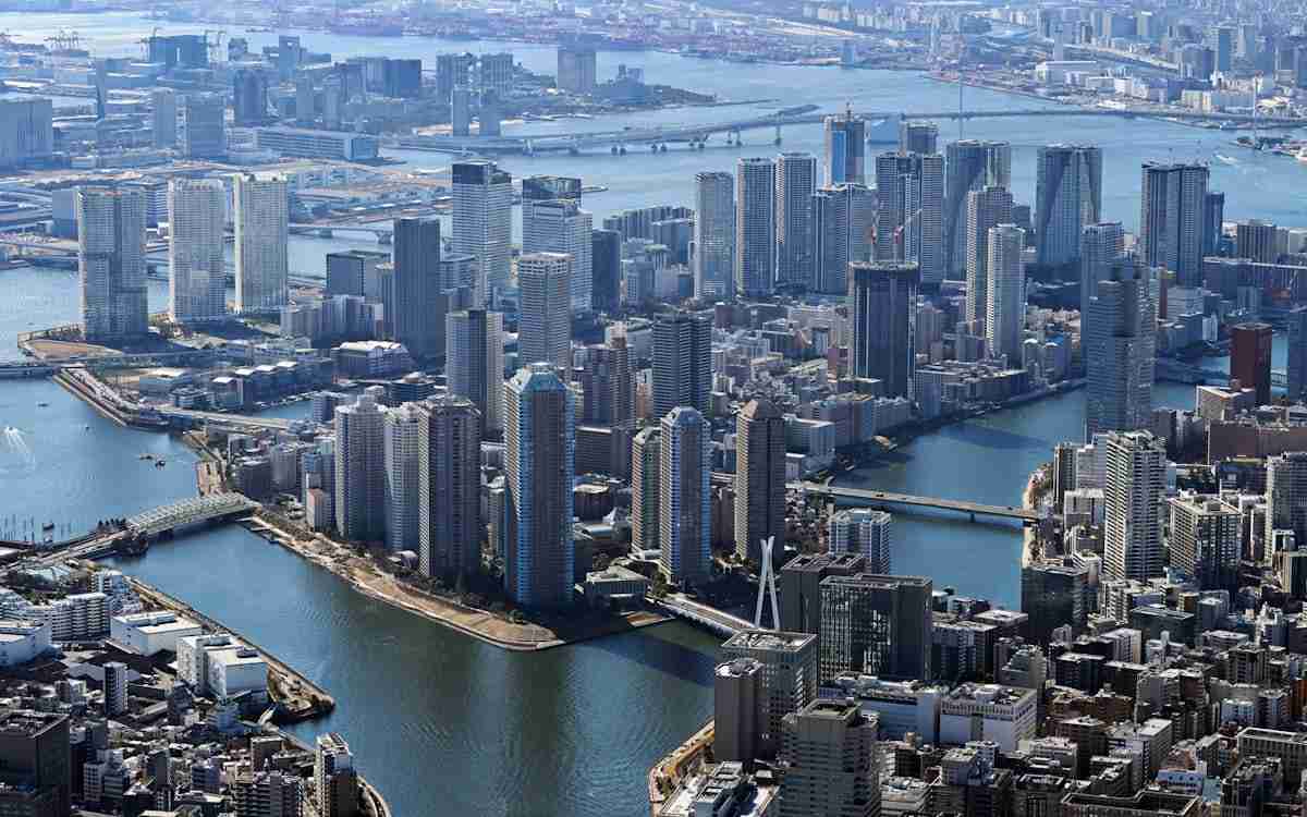 【東京23区】マンション購入 《世帯年収 2000万円以上》 必要が3割… 価格高騰で検討者の6割が「1億円超」を選択、“郊外シフト”の動きも