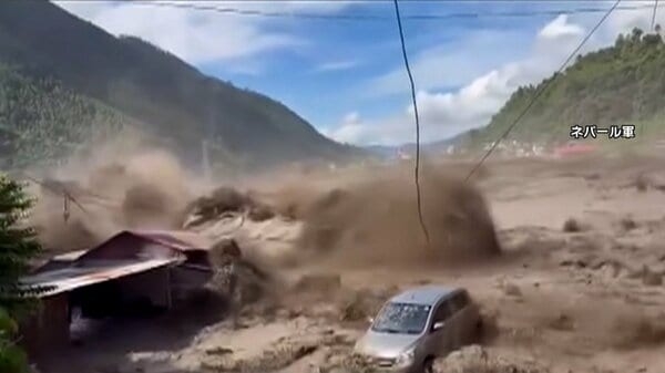 ネパール洪水　日本人5人と連絡とれず　ツアーに参加か　157人死亡外国人観光客ら484人行方不明　中国側でも被害｜FNNプライムオンライン